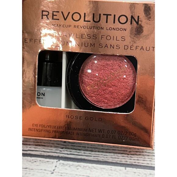 New Makeup Revolution Flawless Foils Rose Gold Eyeshadow Palette 0.07oz/2.00 - Picture 2 of 4
